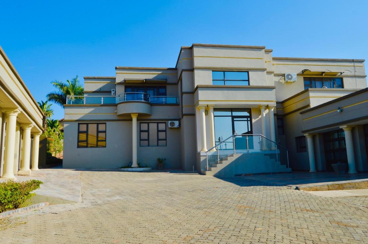 Dineo'S Lodge And Spa Burgersfort Bagian luar foto
