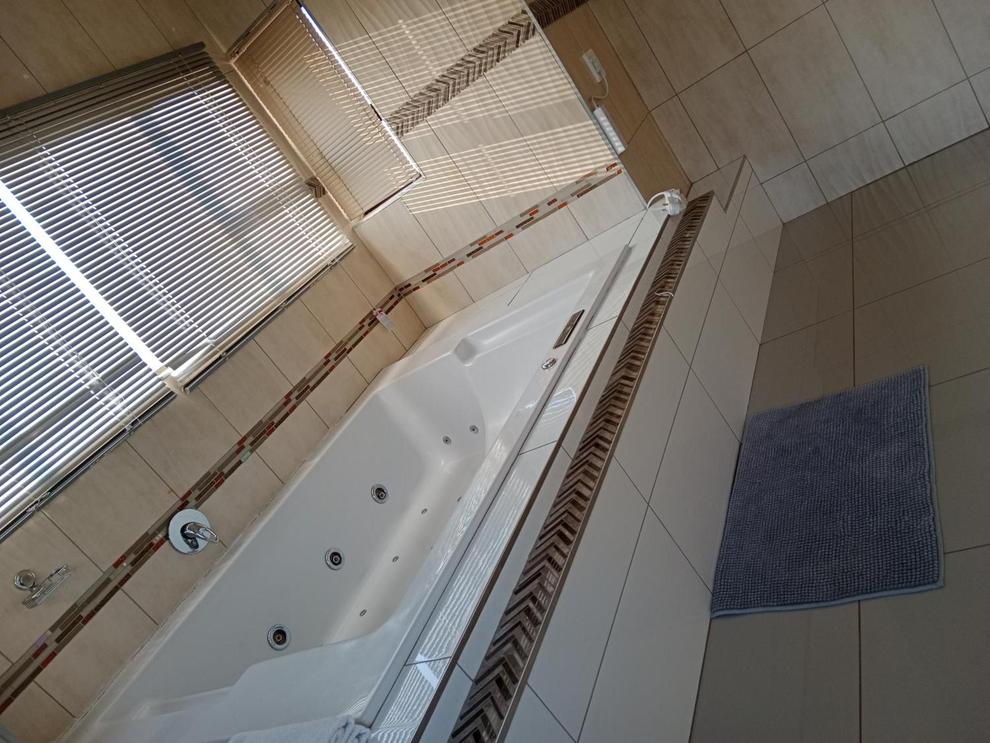 Dineo'S Lodge And Spa Burgersfort Bagian luar foto