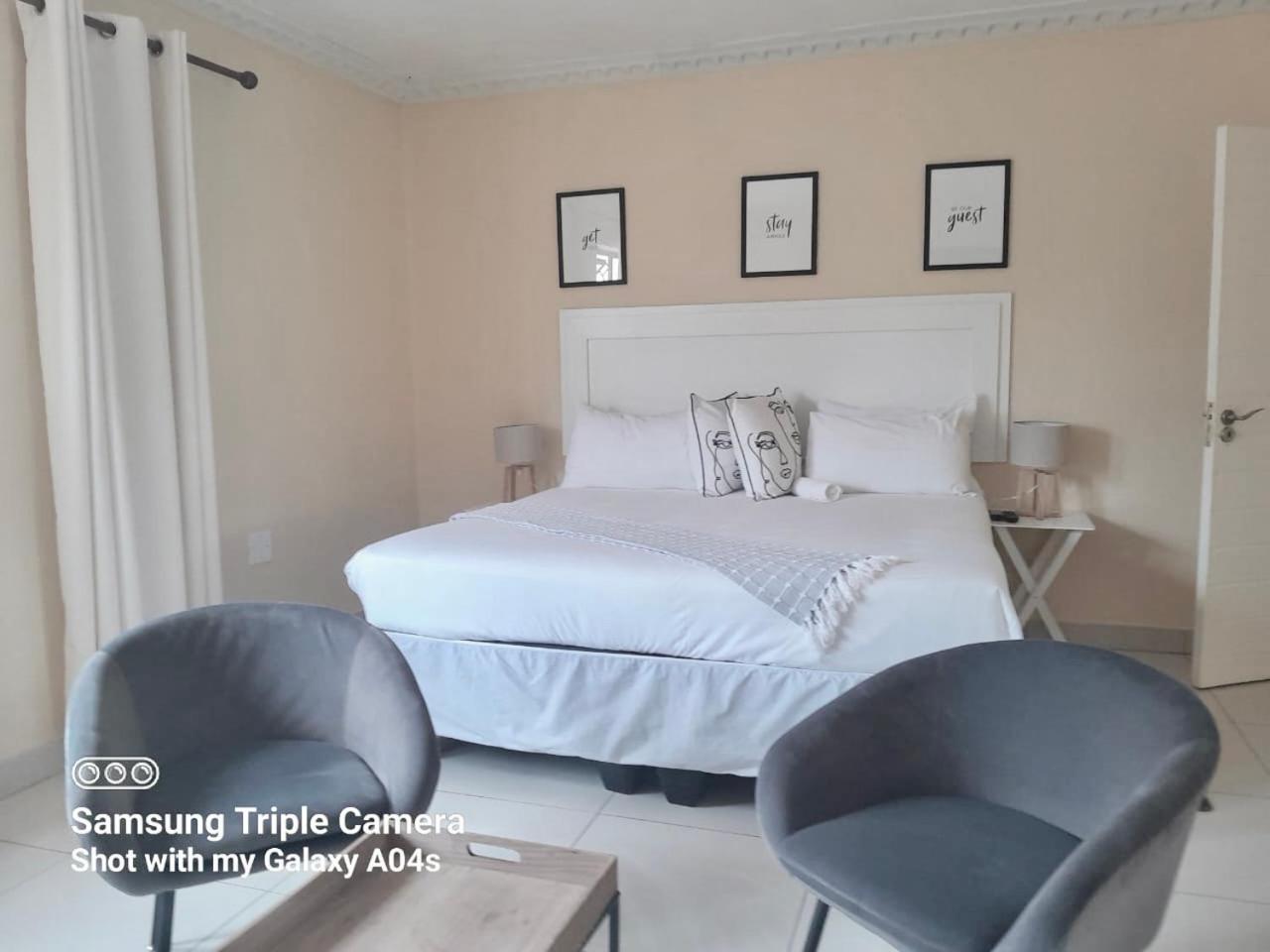 Dineo'S Lodge And Spa Burgersfort Bagian luar foto